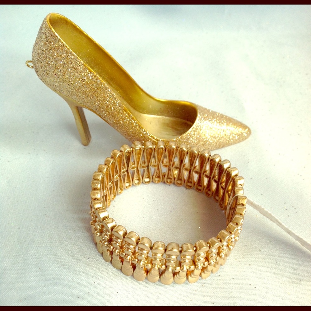 American Eagle Outfitters Stretch Bracelet